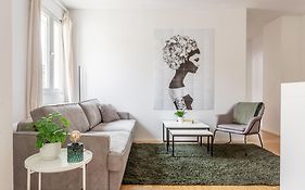 Global Living - Design Apartment I Central I Smart-Tv I Kitchen I Berlin